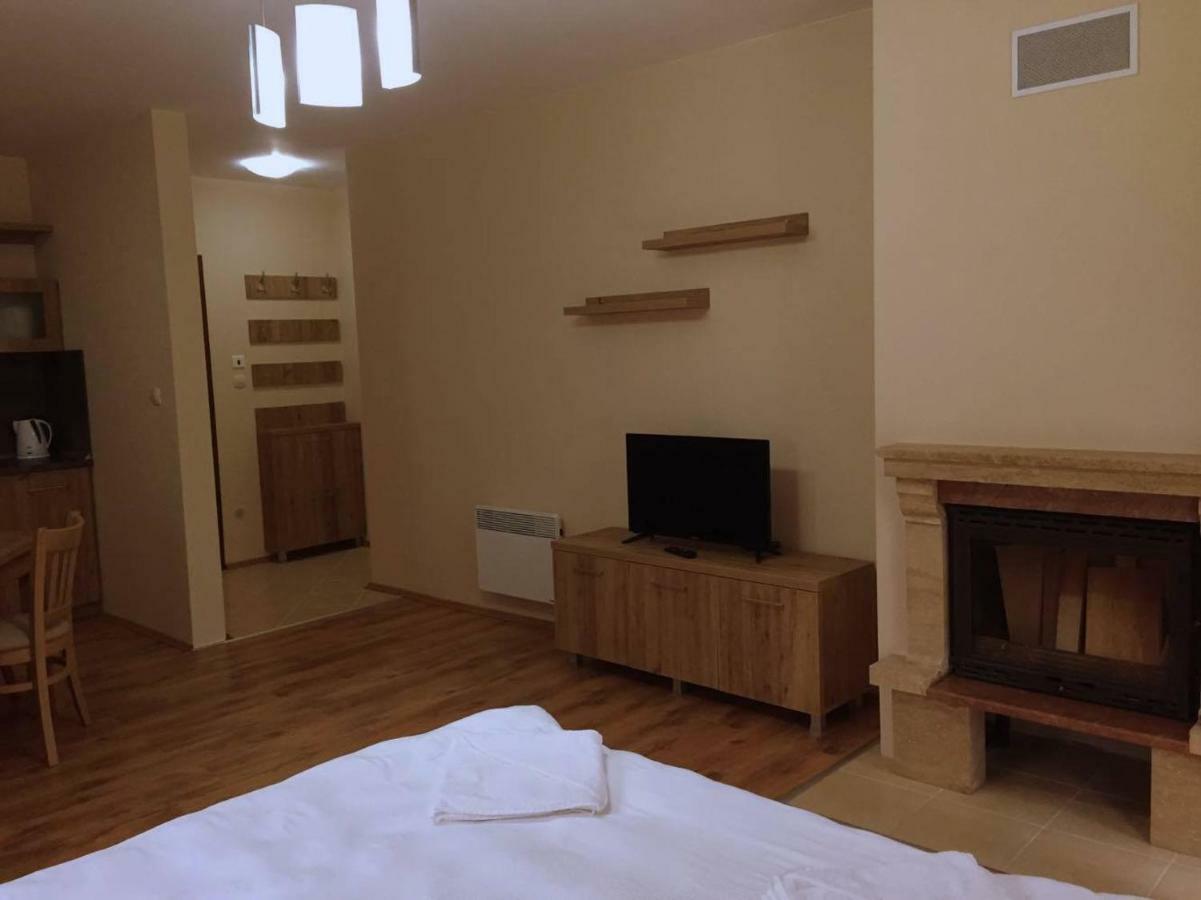 Northstar Ski Apartment In Mountain Lake Hotel Pamporovo Ngoại thất bức ảnh